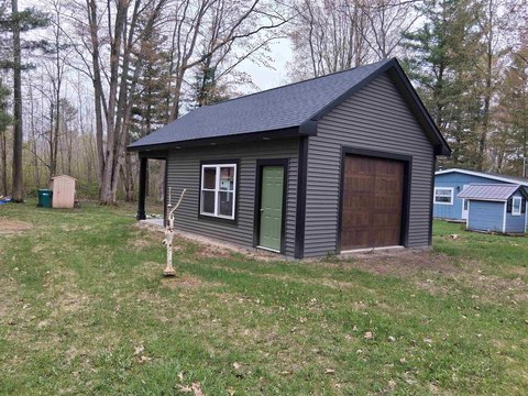 Residential Land with Garage and Patio