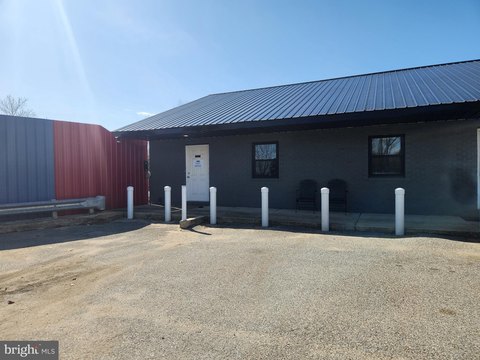 Mechanicsville Office Space with Storage