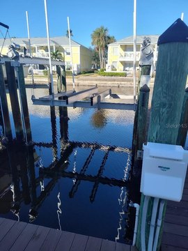 Residential, ST PETERSBURG, FL