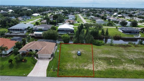 Cape Coral Gulf-Access Lot
