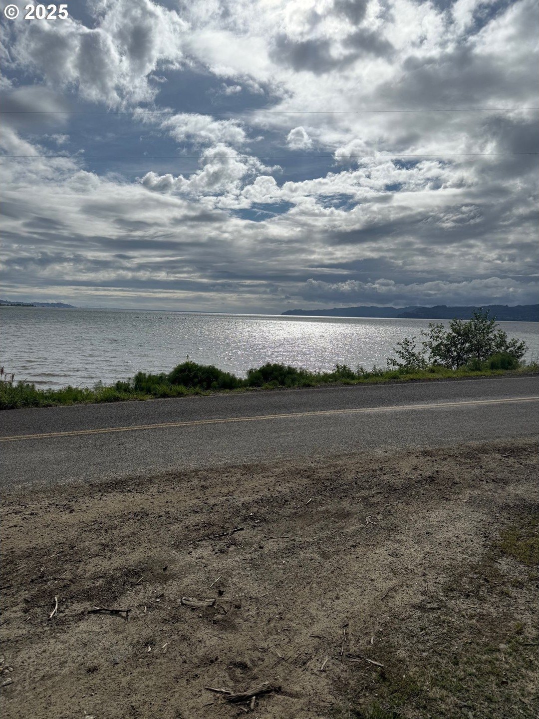 Grays River Waterfront Lots