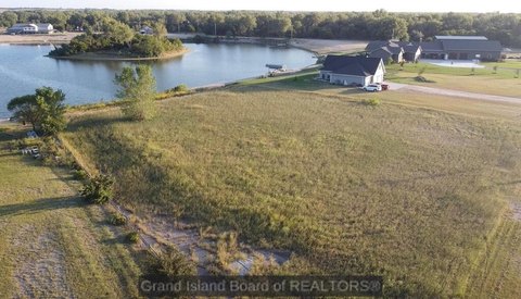 Land, Central City, NE