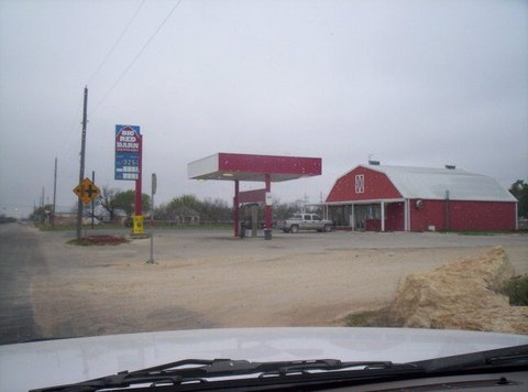 Retail Space in Barnhart, TX