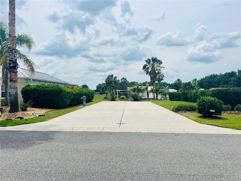RV Resort Pull-In Lot