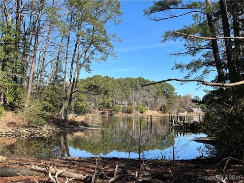 Land in Colony Cove