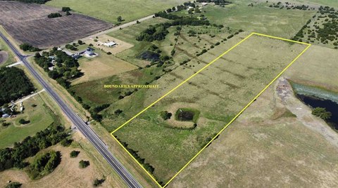 Land, Wolfe City, TX