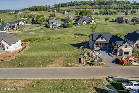 LAND - Loudon, TN