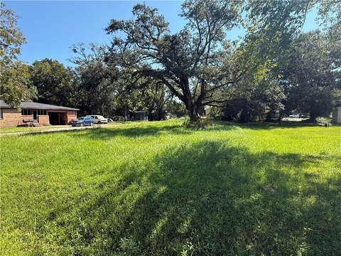 Land, Mobile, AL