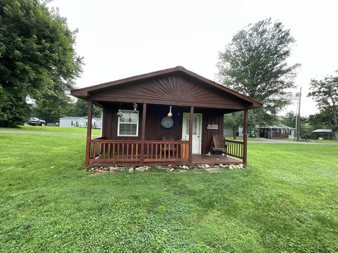 LAND - Hustonville, KY