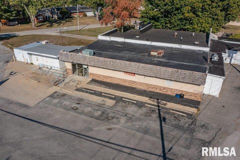 Highway Frontage Commercial Building