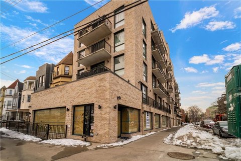 Prime Commercial Condo in Brooklyn