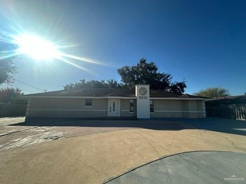 High-Visibility Commercial Property in Edinburg