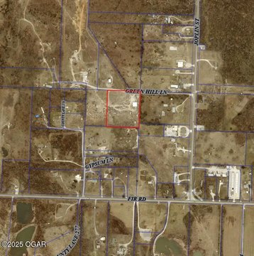 Land with Building Near Joplin