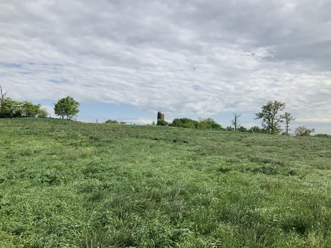 Agricultural Barn and Land Tract