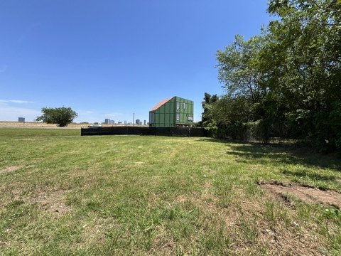 Adjacent Build-to-Suit Home Lots