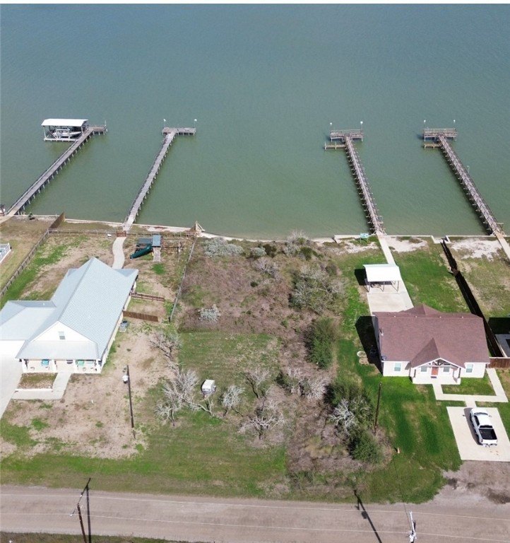 Waterfront Lot on Baffin Bay
