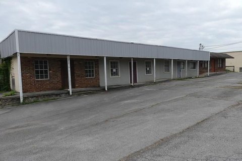 Commercial Building in Athens, TN