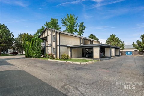 Renovated Condo in Desirable Boise