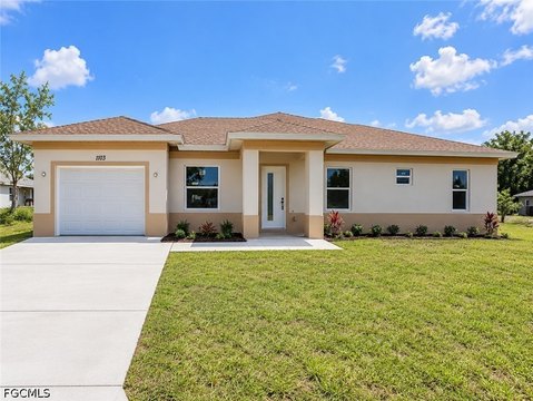 Newer Duplex with Private Garages
