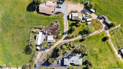 Gentle-Slope Residential Acreage