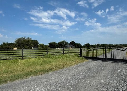 Land in Muskogee, Oklahoma
