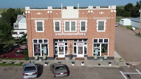 Antique Inn with Apartments