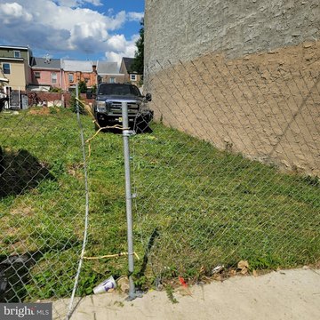 LAND - PHILADELPHIA, PA