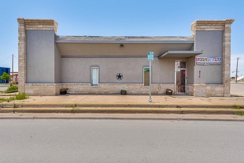 Downtown Corner Day Care Facility