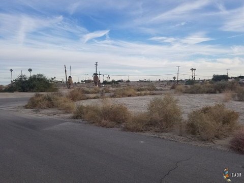 Land with Salton Sea Views