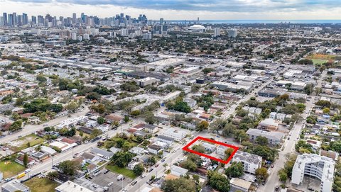 5-Unit Multifamily Building