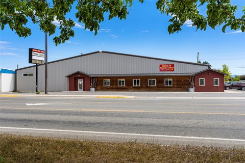 Unique Commercial Space in Townsend