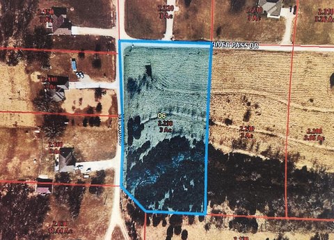 Land in Marshfield, Missouri