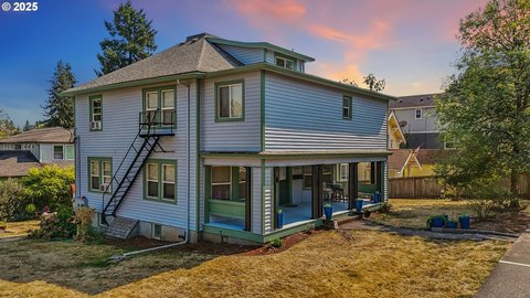 Sellwood/Moreland 5-Plex with Development Potential