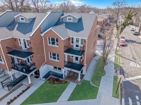 New Bayside Three-Family Residence