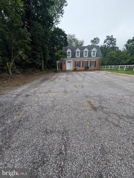 Versatile Commercial Space in Reisterstown