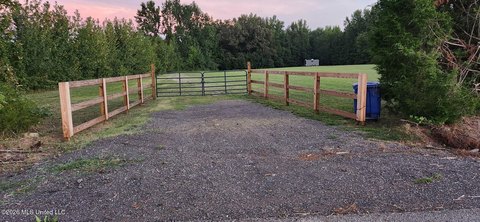 Land, Lamar, MS