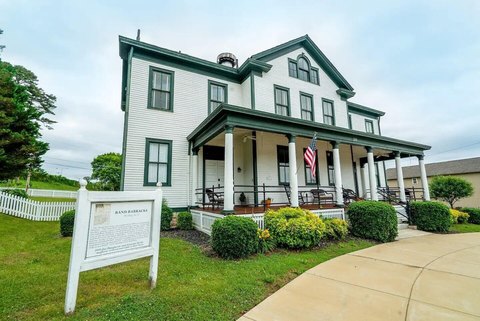 Historic Multifamily Investment Opportunity