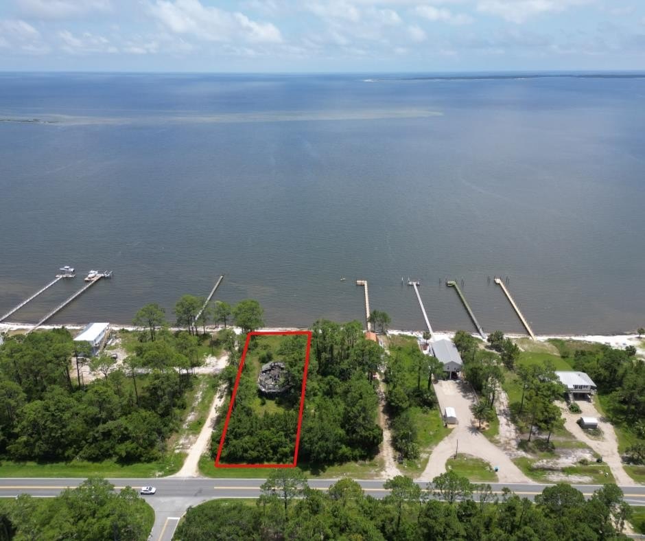 Bayfront Lot in Carrabelle, FL
