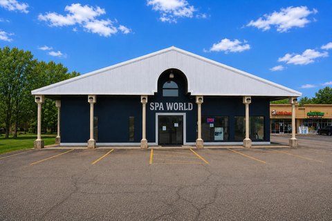 Retail-Showroom & Warehouse Building