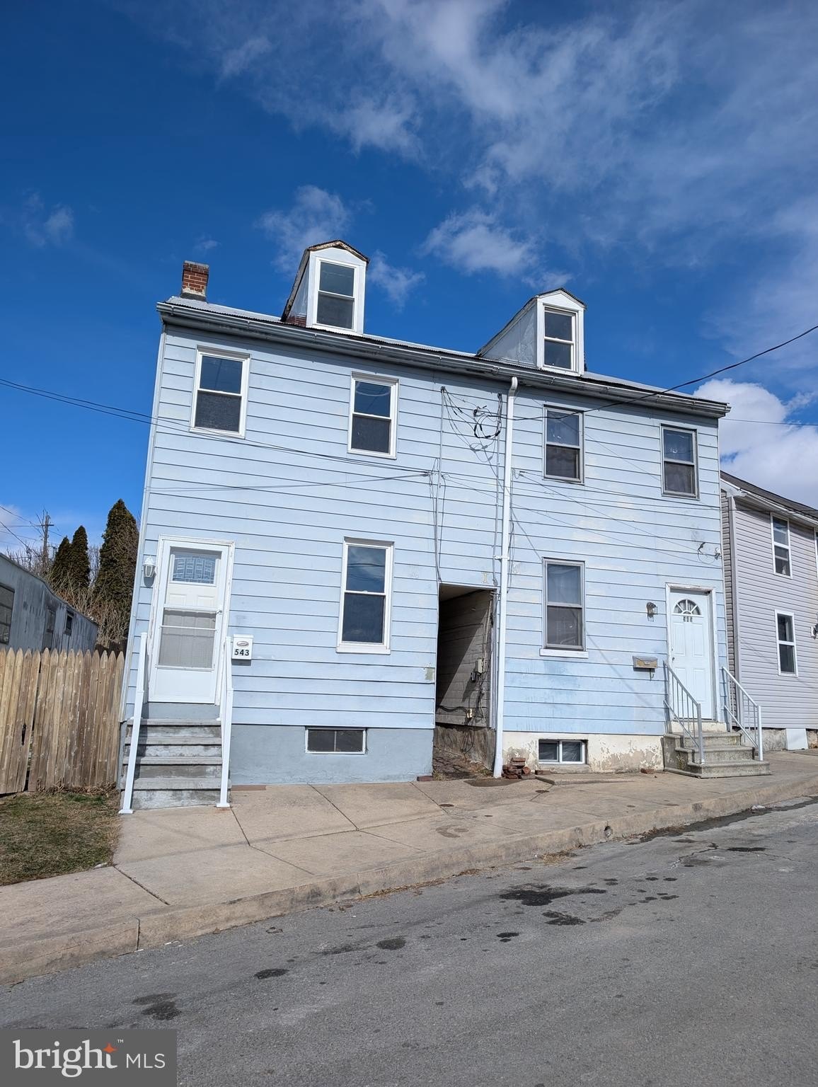Triplex in Columbia, PA