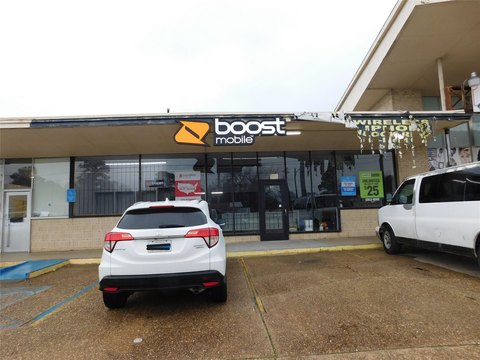 Corner Retail Suite