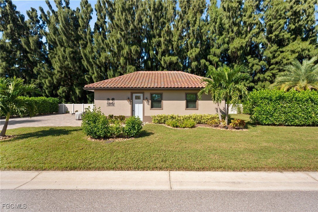 Fort Myers Motorcoach Lot
