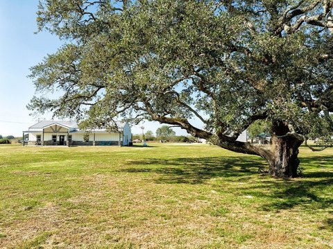 Eagle Lake Barndominium on 24 Acres