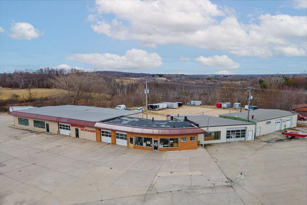 N7277 State Rd 57, Random Lake, WI 53075