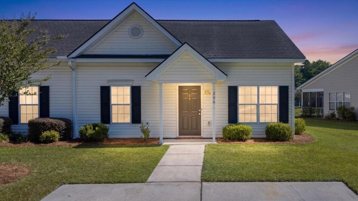 Charming Duplex in Summerville