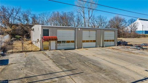 Fort Smith Commercial Building For Sale