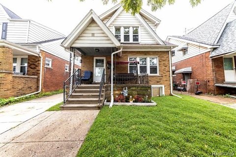 Renovated Three-Unit Triplex