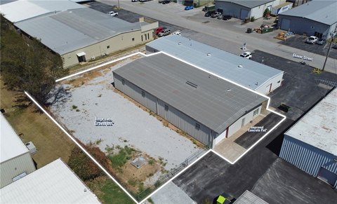 Warehouse with Yard Space