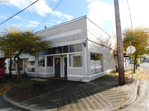 Downtown Myrtle Point Commercial Building