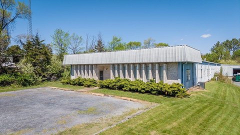 Industrial Flex Building with Office